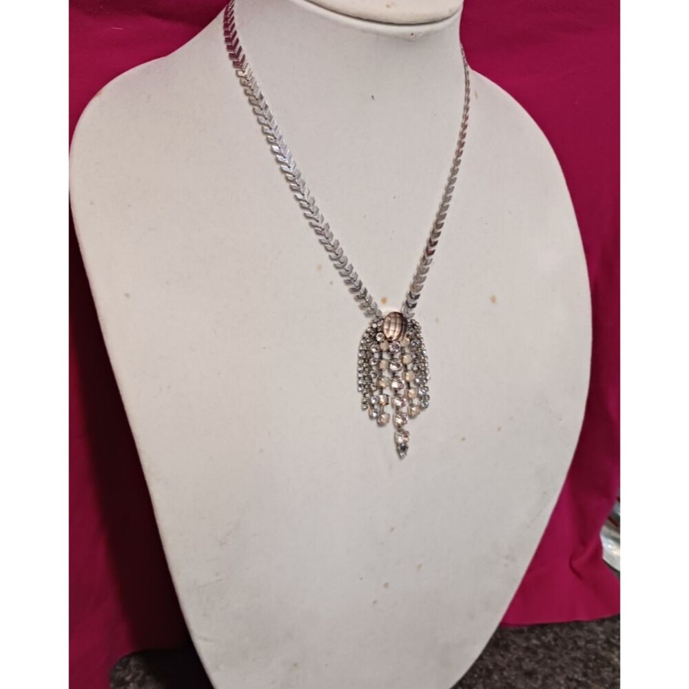 Vintage Express Silver Necklace Chevron Herringbone Chain Rhinestone Waterfall - Picture 10 of 13